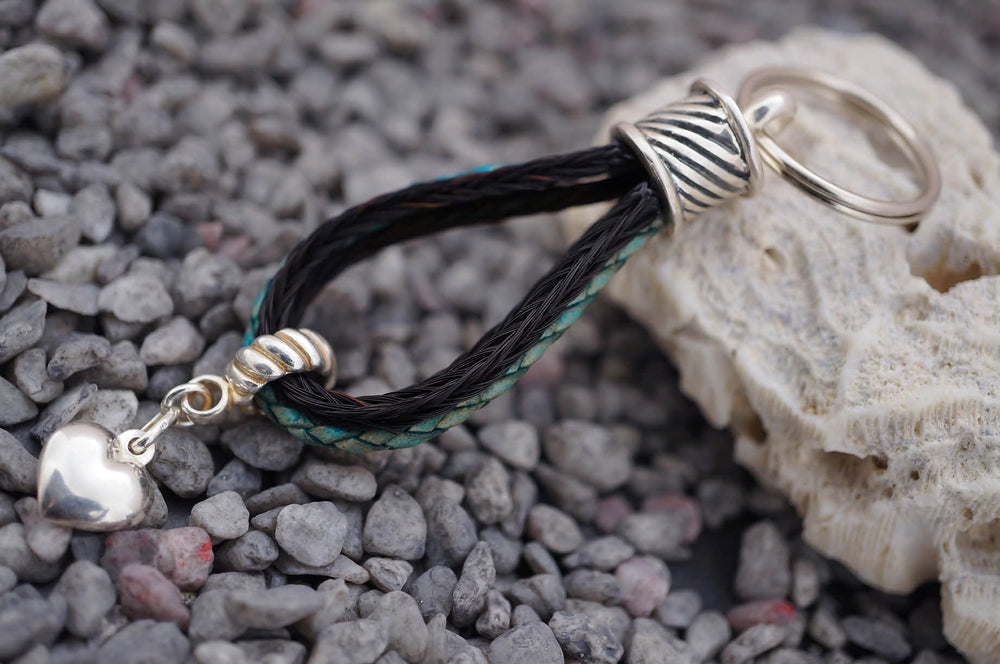 Exklusiver Schlüsselanhänger aus Pferdehaar und Leder, Sterlingsilber 925er 