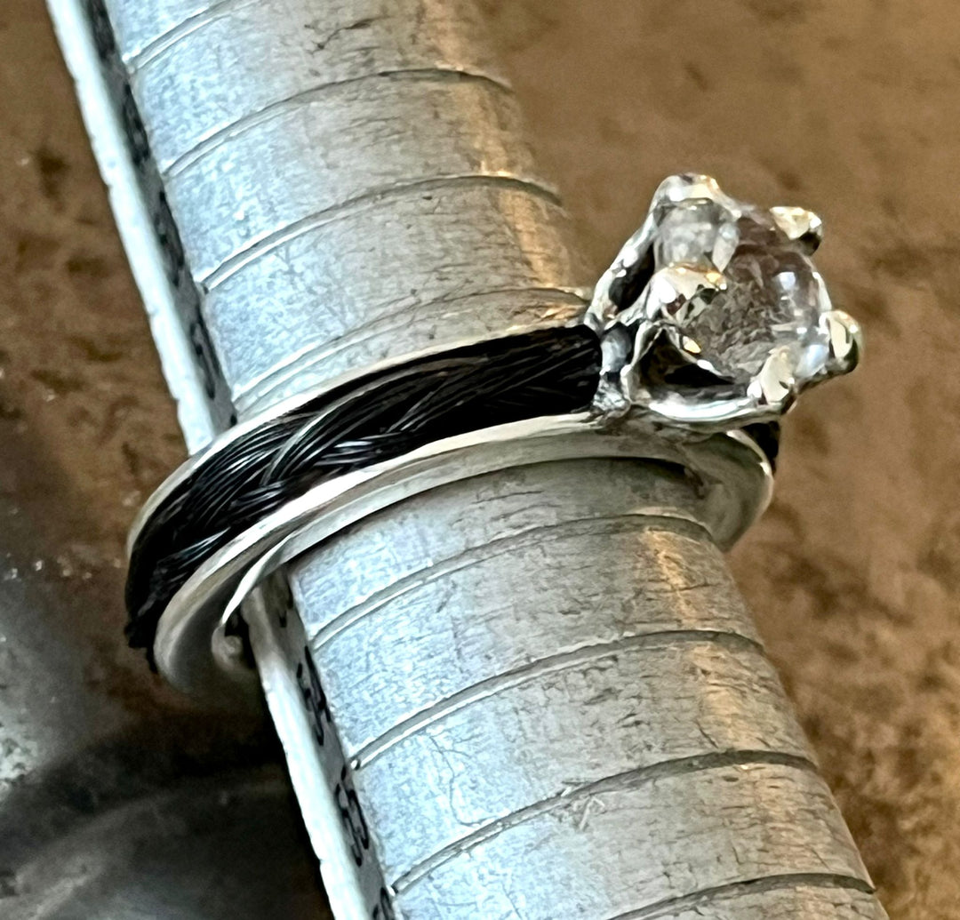 Ring mit Pferdehaar