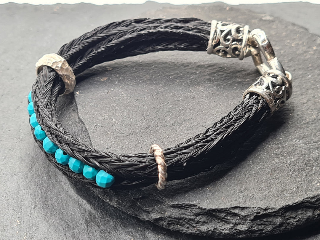 Pferdehaararmband mit blauen Beads