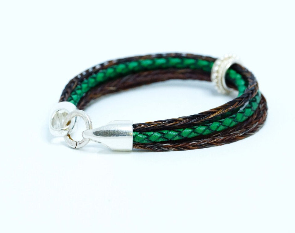 Pferdehaararmband mit grünem Leder