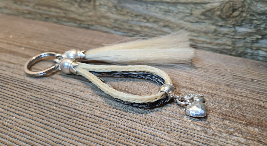 Schlüsselanhänger aus Pferdehaar