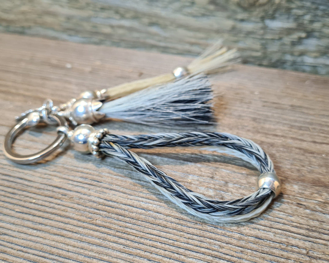 Schlüsselanhänger mit Tassel aus Pferdehaar