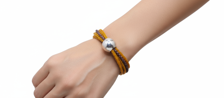 Armband natürlich getragen