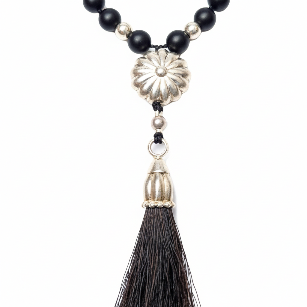 Mala-Halskette Detail - Charm und Tassel