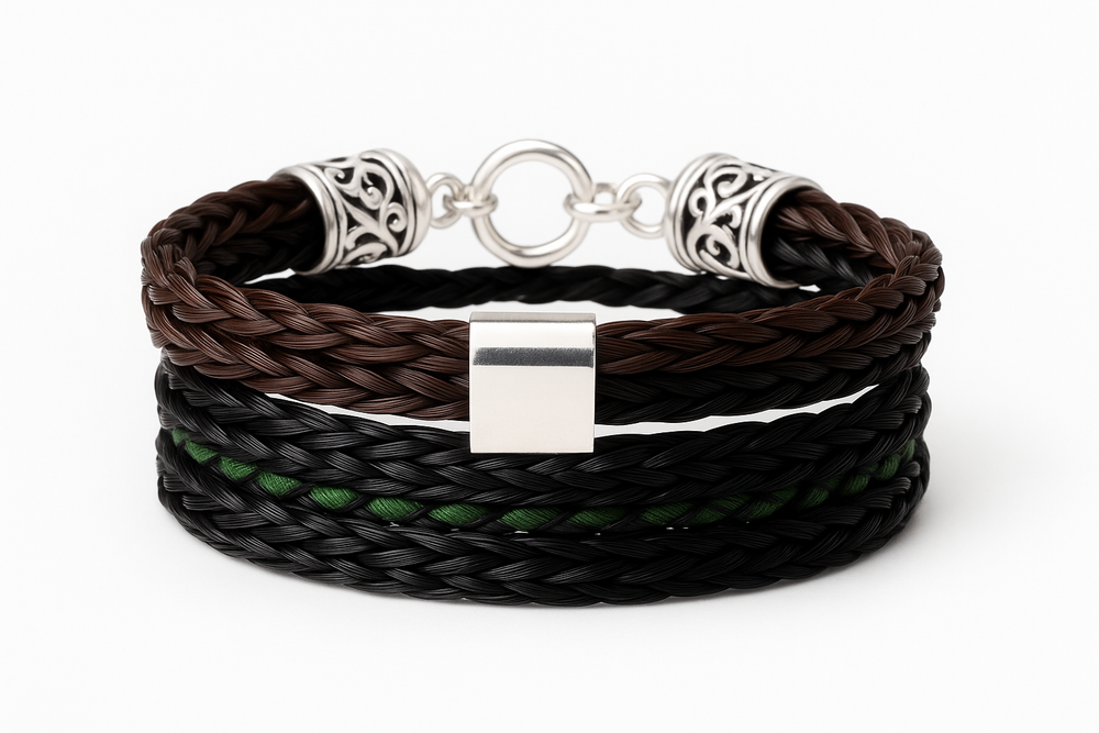 Mehrstrangiges Pferdehaararmband-Set mit biologischem Leder, braunen Pferdehaarsträngen und 925er Sterling Silber Verschluss"