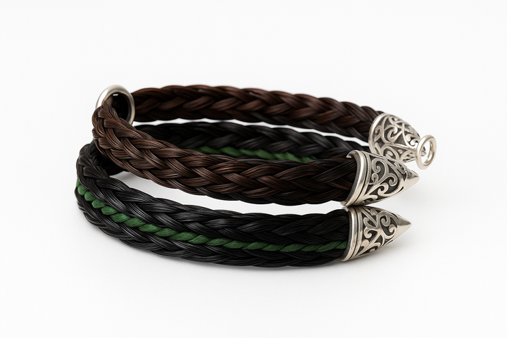 Mehrstrangiges Pferdehaararmband-Set mit biologischem Leder, braunen Pferdehaarsträngen und 925er Sterling Silber Verschluss"