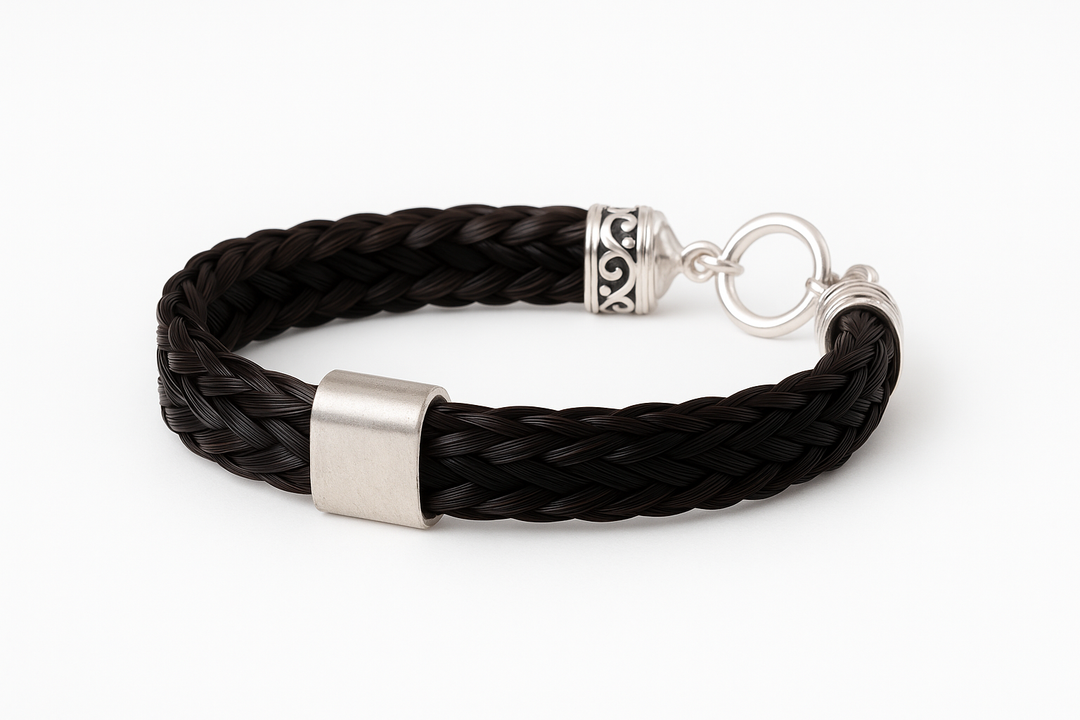 Mehrstrangiges Pferdehaararmband-Set mit biologischem Leder, braunen Pferdehaarsträngen und 925er Sterling Silber Verschluss"