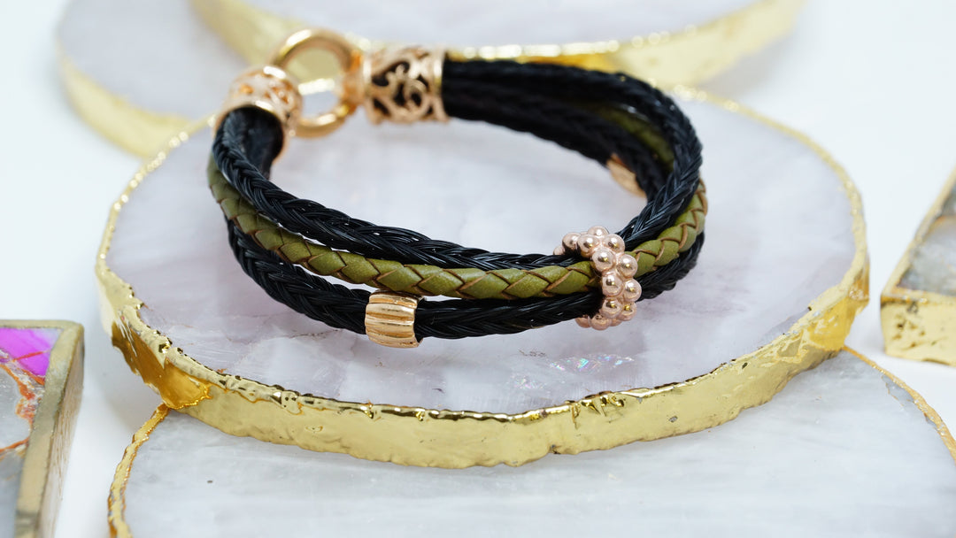 Pferdehaar-Armband Schwarz-Grün mit Leder - Gelbgold Endkappen
