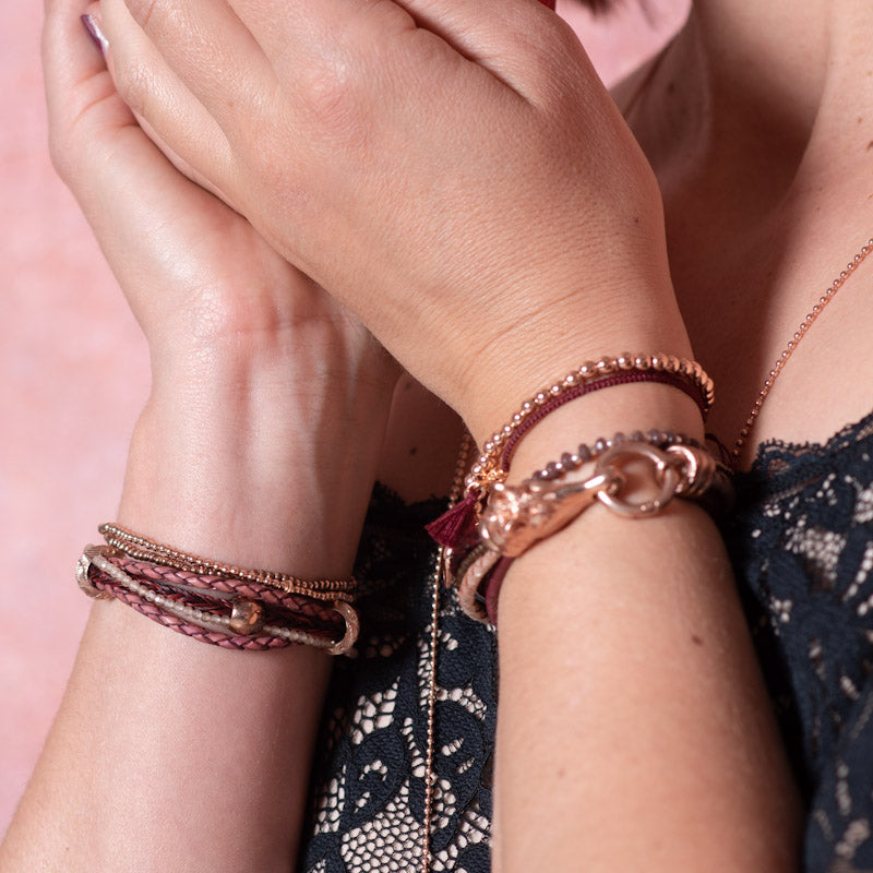 Schmuck aus Pferdehaar mit Zirkonia und Roségold vergoldeten Endkappen 